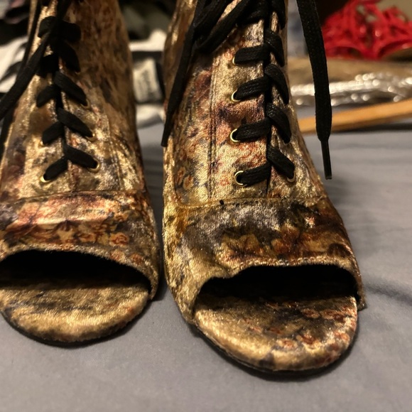 Nanette Lepore Women's Halle Ankle Bootie, Cognac Multicolor Suede 7M - Picture 2 of 13